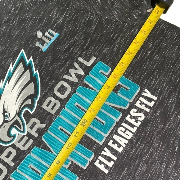 NFL EAGLES SUPER-BOWL CHAMPIONS PROLINE FANATICS SIZE LARGE FLY EAGLES FLY - Picture 4 of 7